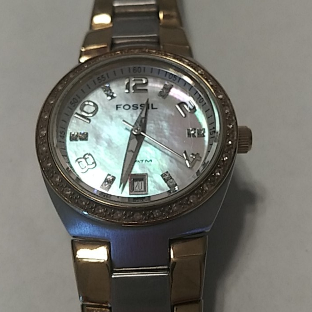 Fossil Watch - Picture 2 of 2